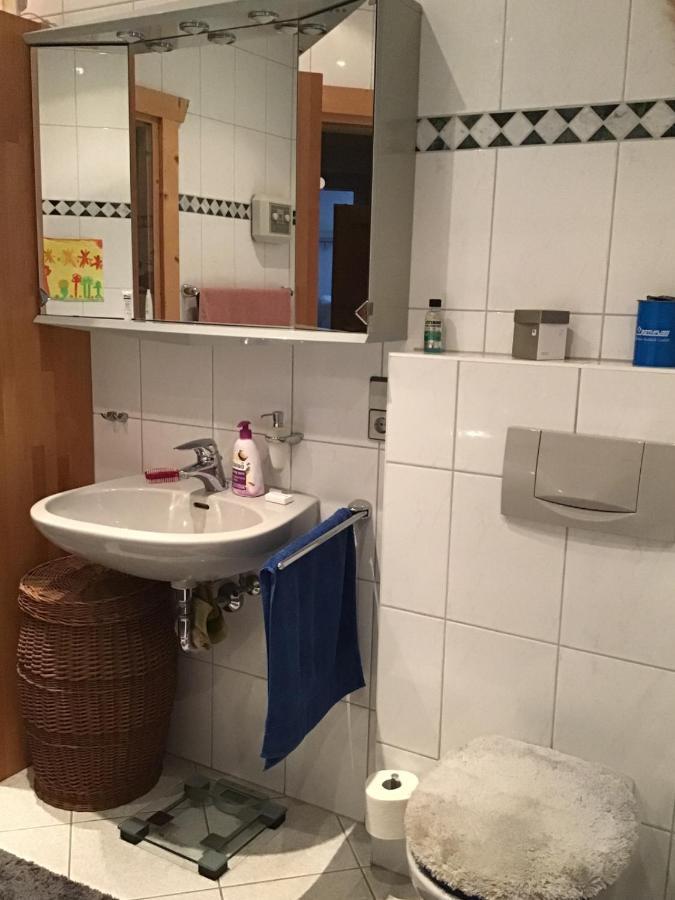 Gemuetliches Zimmer In Winningen Mit Garten-, Kuechennutzung Und Schnellem Wifi Esterno foto